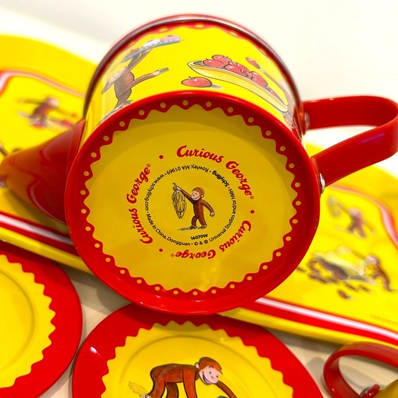 Curious George mini tea set - Picture 2 of 9